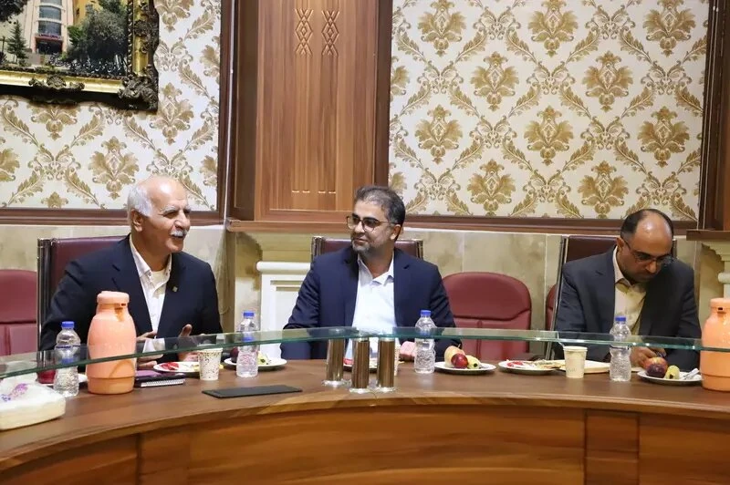 Tehran University and National Network Forge Alliance to Maximize Laboratory Capabilities