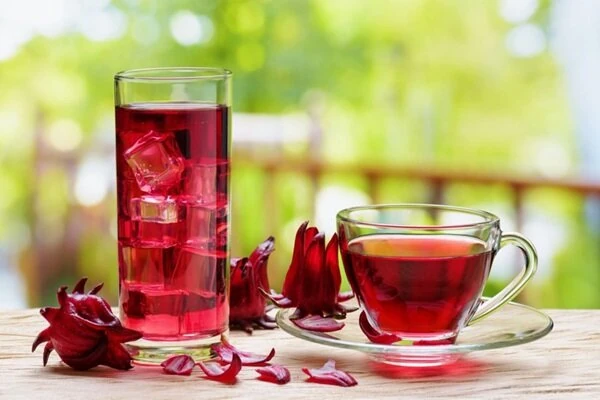 Hibiscus Tea: Your Low-Calorie Powerhouse for Health and Wellness